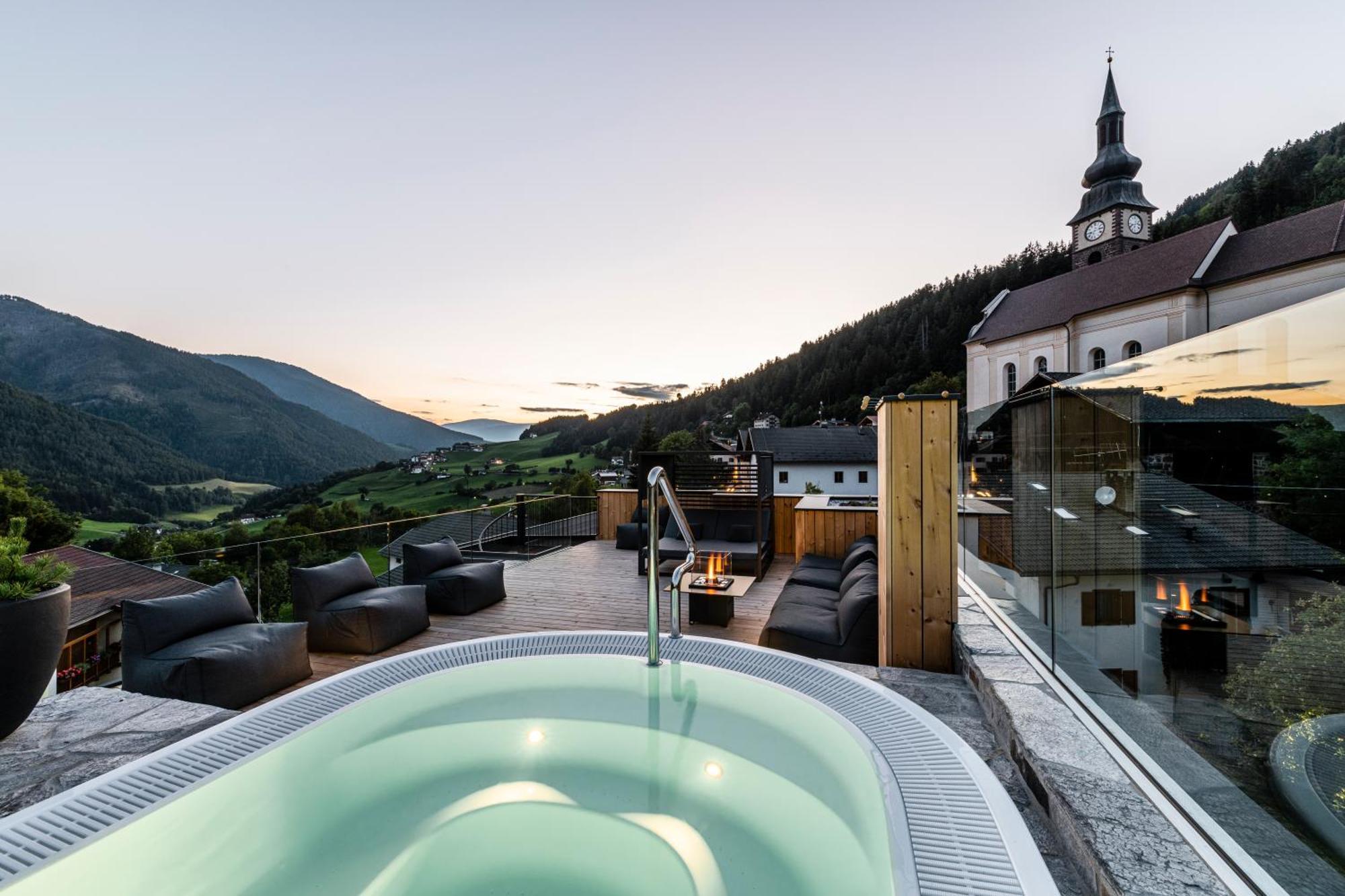 Viel Nois Guest House Funes  Kültér fotó