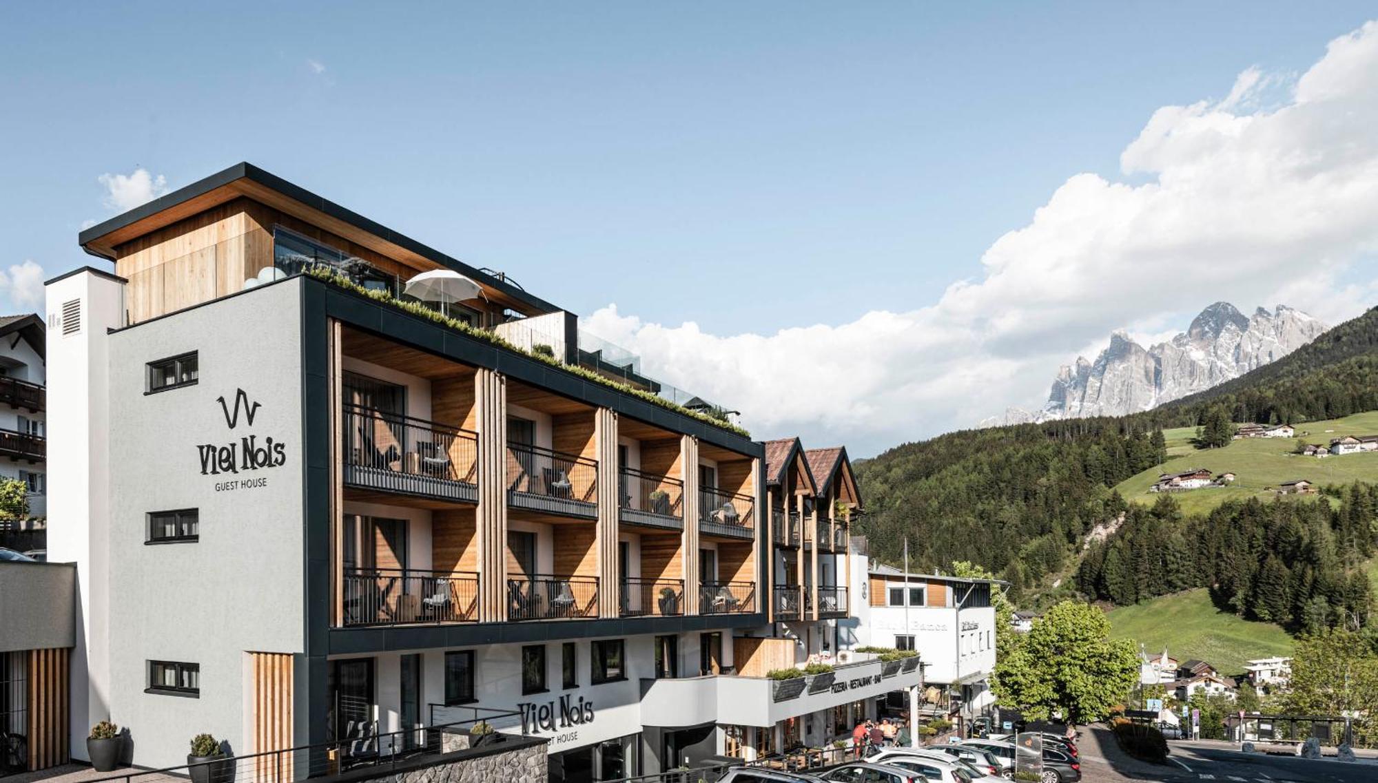 Viel Nois Guest House Funes  Kültér fotó
