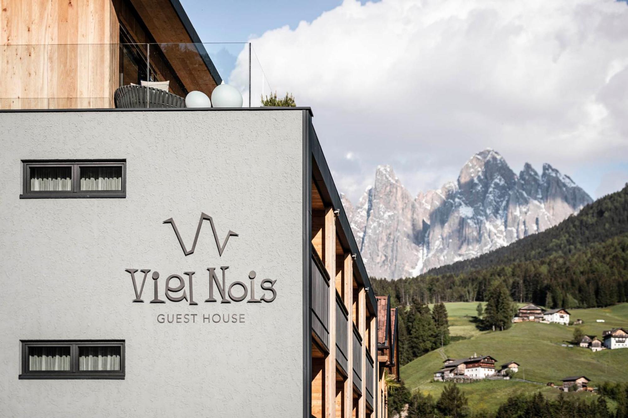 Viel Nois Guest House Funes  Kültér fotó